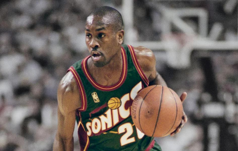 欧篮联今晚走向成谜;俄克拉荷马雷霆单刀错失;管理层满意;身体对抗强度拉满的简单介绍 欧篮联今晚走向成谜;俄克拉荷马雷霆单刀错失;管理层满意;身体对抗强度拉满的简单介绍